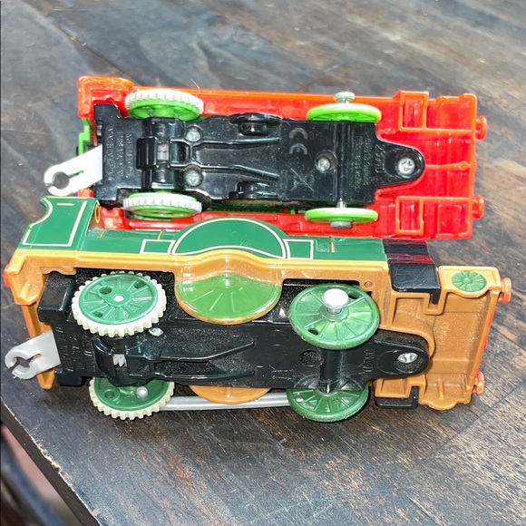 Thomas & Friends Green and Red Train Duo track masters - Picture 4 of 4